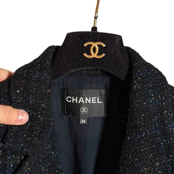 Chanel FW 2021 Black Fantasy Tweed Blue Metallic Long Jacket - Picture 6 of 14